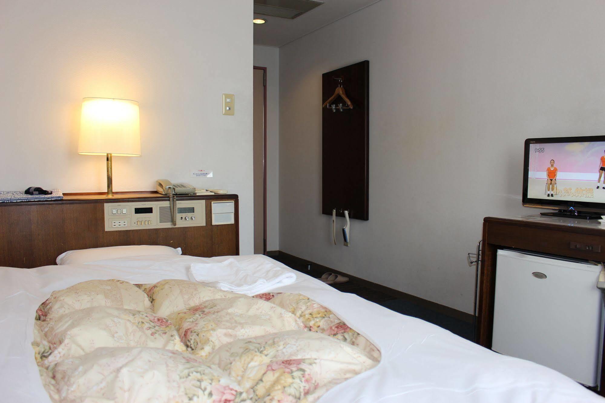 Hotel Higashihiroshima Hills Saijo Exteriör bild